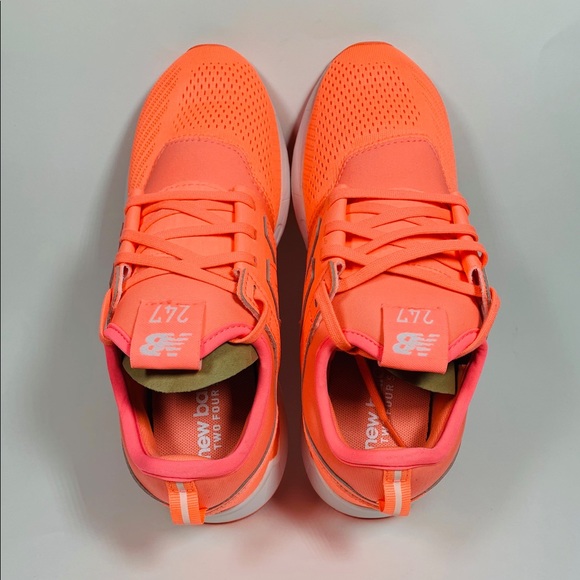 NWB-New Balance Women's 247 Classic - Picture 4 of 8